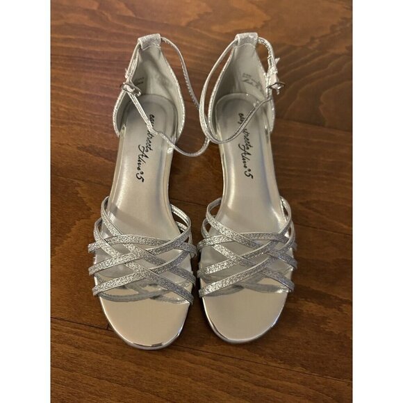 Easy Street Tarrah Crossover Wedge Sandals Silver Glitter 6 M NEW - Picture 4 of 6